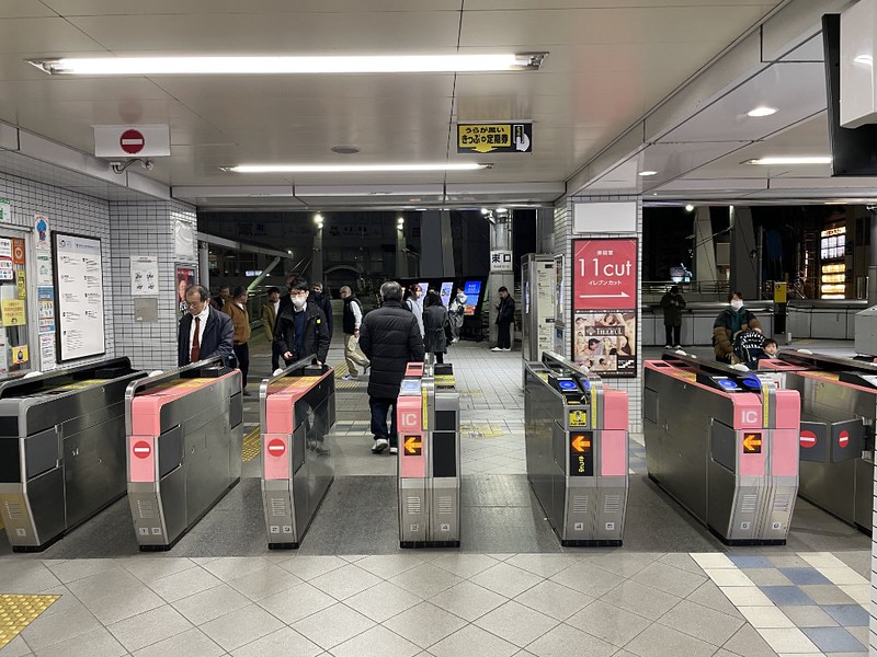 The pink IC card ticket barriers at the east exit at Keikyu Yokosuka-chuo Station