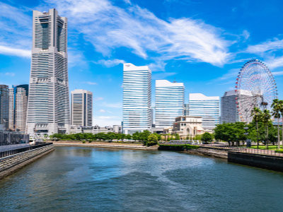 A view of the skyline in the Minato Mirai district in Yokohama, image copyright okimo / Shutterstock.com