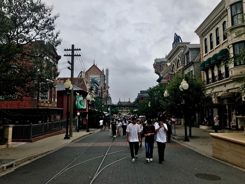 Walking into the American Waterfront zone.
