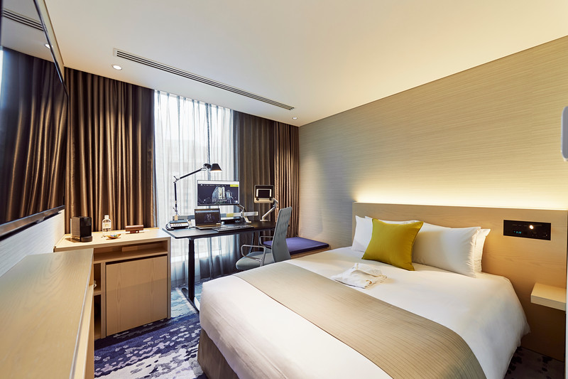 Double room with workspace in the The Gate Hotel Tokyo Double room with workspace in the The Gate Hotel Tokyo