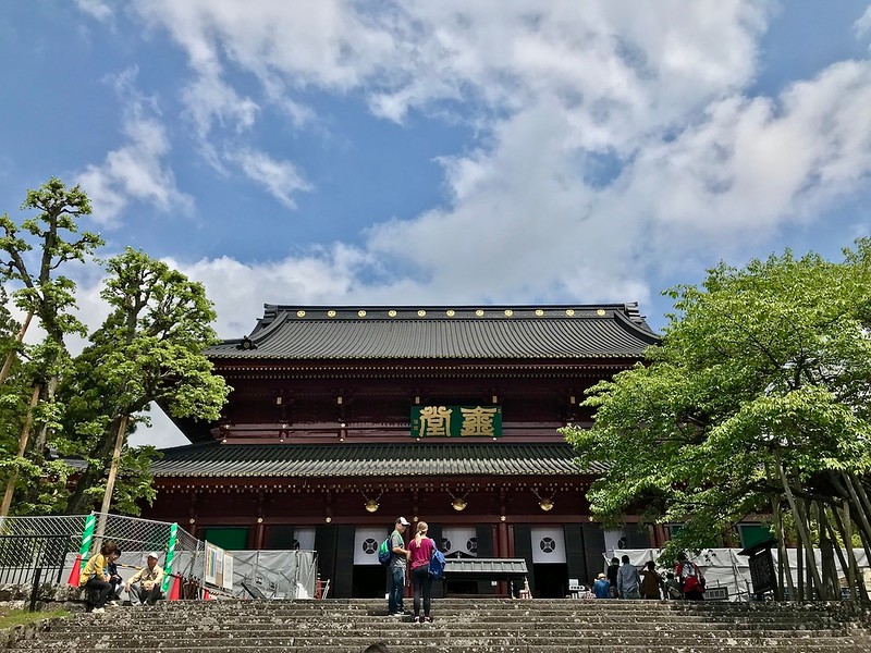 The entrance to Rinno-ji Temple’s main hall.