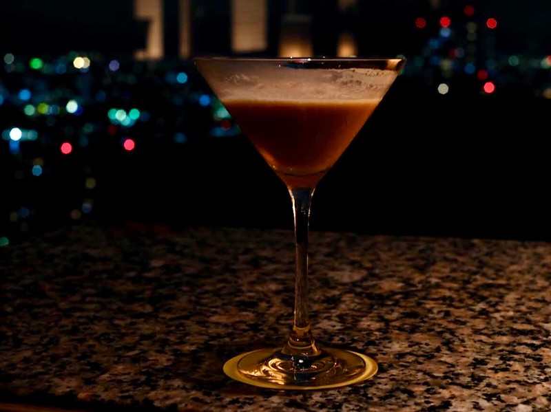 Cocktails at New York Bar, Shinjuku.