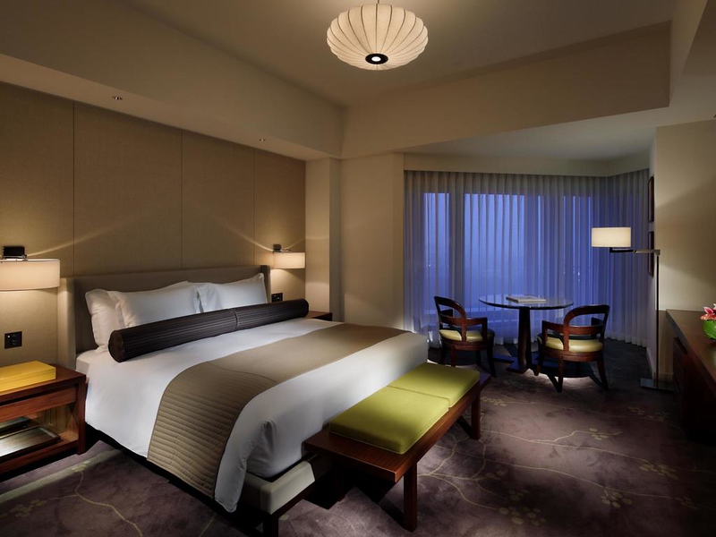 Palace Hotel Tokyo guest room