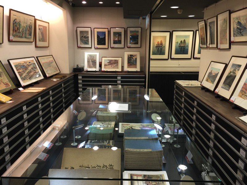 Traditional art gallery at Yamada Shoten