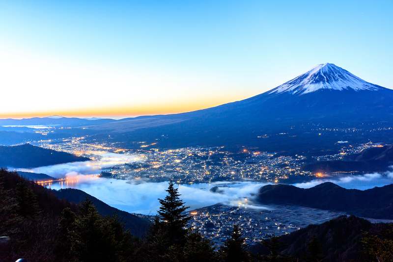 Mt Fuji and Kawaguchi-ko. Editorial credit: Pigprox / Shutterstock.com
