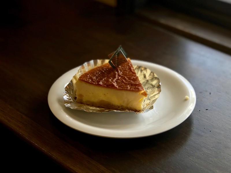 The best-selling rich baked cheesecake.