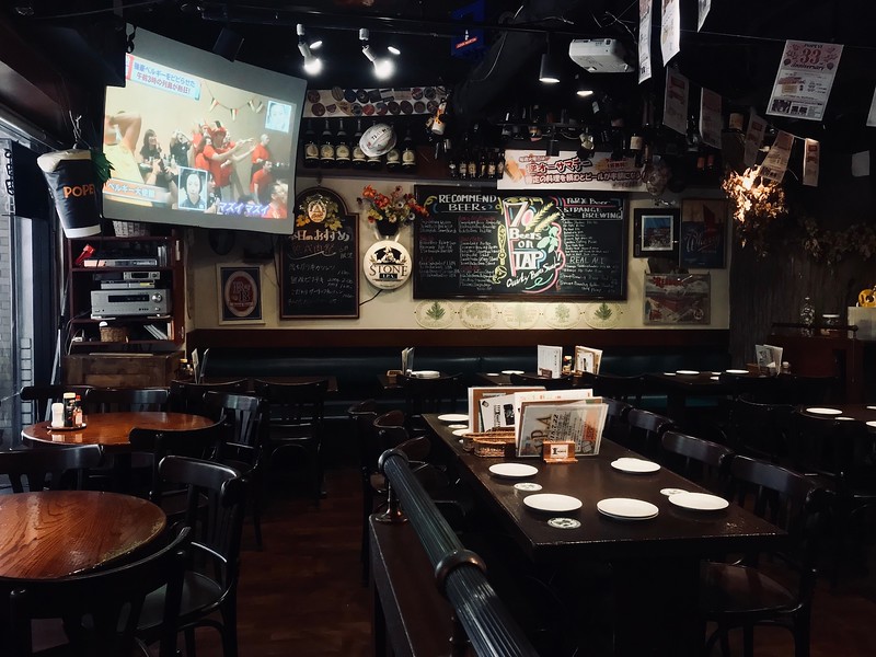 Inside Beer Club Popeye