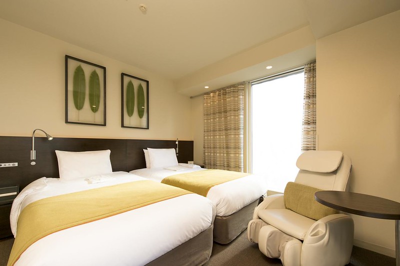 Double room with large beds and massage chair in the Remm Hibiya Hotel Double room with large beds and massage chair in the Remm Hibiya Hotel