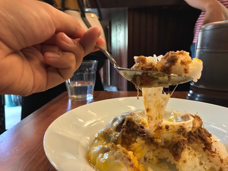 Cheesy keema curry goodness.