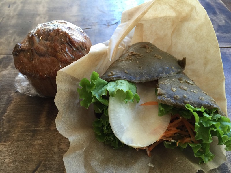 Veggie wrap and vegan muffin