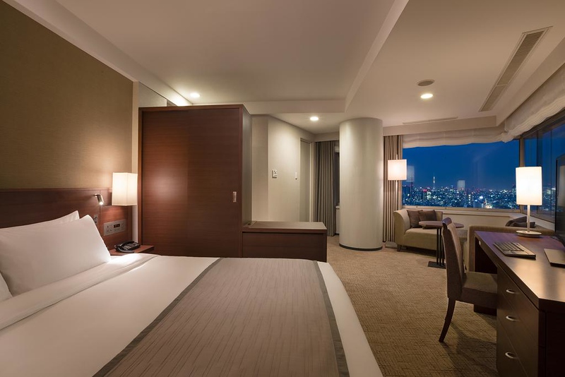 Hotel Century Southern Tower guest room