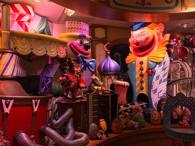 Somebody must have figured out by now that no one likes clowns.