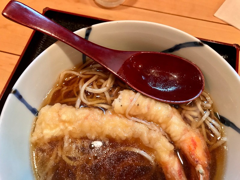 It doesn’t come with the soup spoon, but they will provide one if you ask.