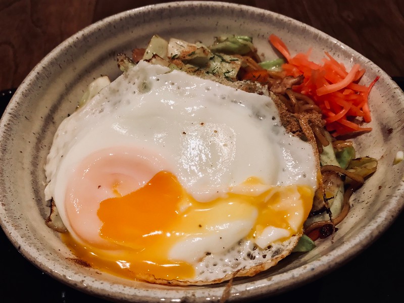 Yakisoba at Naniwaya.