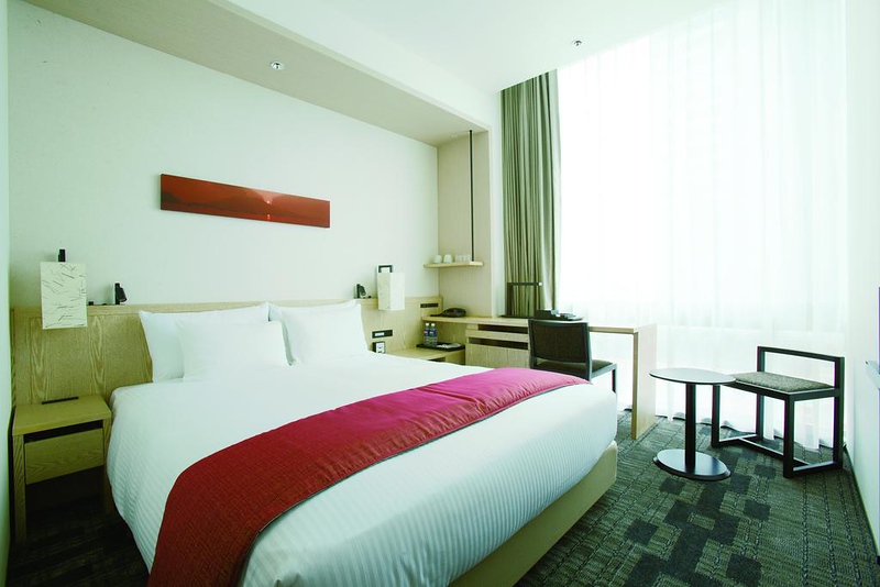 JR Kyushu Hotel Blossom Shinjuku guest room