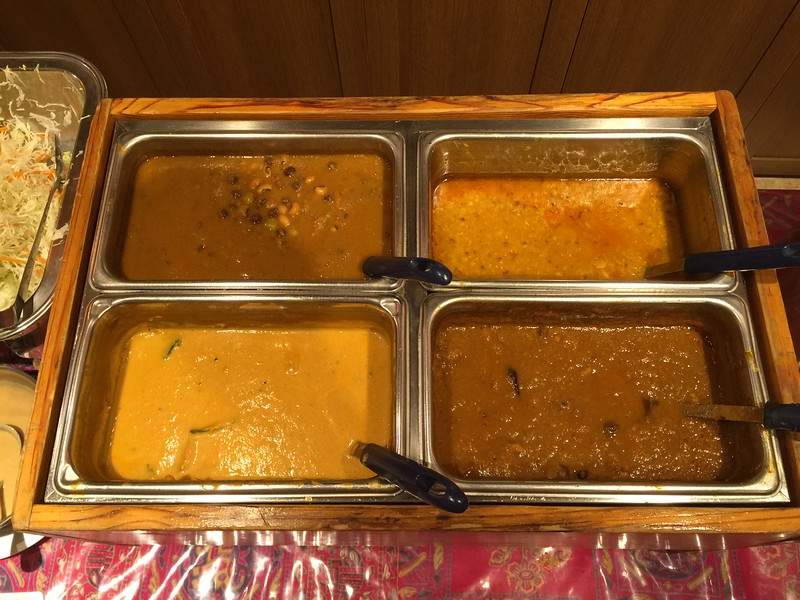 Lunch buffet curries