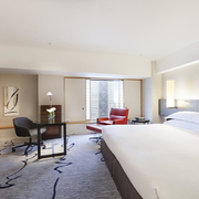 Hilton Tokyo guest room