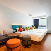 karaksa hotel colors Tokyo Yaesu guest room